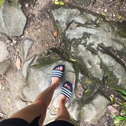 Angemessenes Schuhwerk zum Wandern 😂