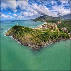 Playa Zaragoza mit vorgelagertem Leuchtturm Punta Zaragoza