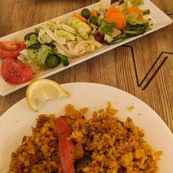 Arroz a Banda und Pollo von Ajo