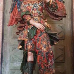 Ganz schön freizügig mit bloßem Knie....