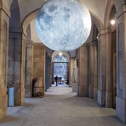 Der Mond für die Studierenden zum Greifen nah