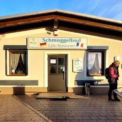 Hier erhoffen wir Kaffee und Kuchen!