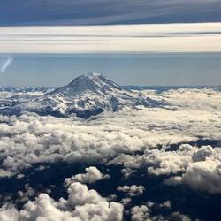 Mt Rainier as seen from AA6058.