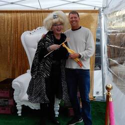 Jeff and the drag queen who wouldn't give him shade.