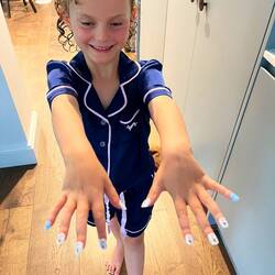 neue Nägel für Heidi