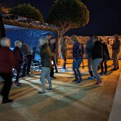 Der Tanz ist eröffnet