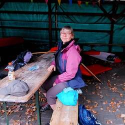 Auf der überdachten Terrasse haben etwa 70 Personen Platz!