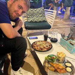 Wenigstens gabs Hotel und Essen auf Kosten der Airline ..