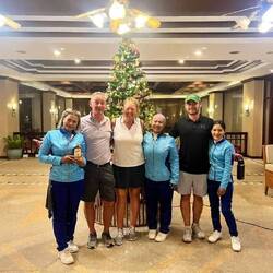 Pim, Donny, Caroline, Nam, Jack, & Li. Nam cried which made me & Donny cry. 🥺 So sweet.