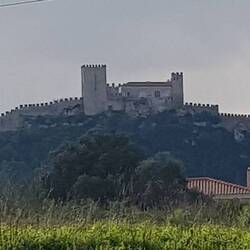 Mächtige Stadtmauer