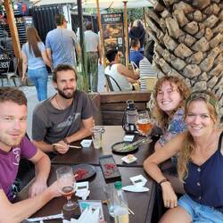 Mit Tessa und Brüetsch am Sushi esse 😊