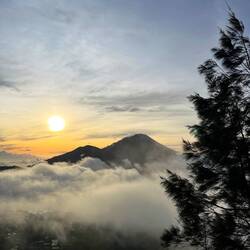 Abstieg und Ausblick um 6:36 Uhr