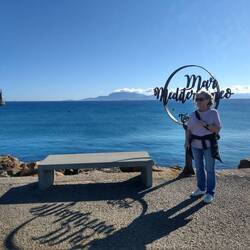 im Hintergrund Afrika