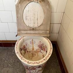 Wer hat heute schon soooo eine schöne Toilette?