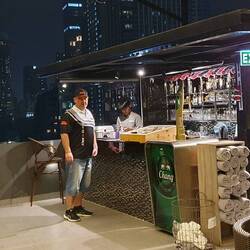 Auf dem Rooftop in unserem Hotel in Bangkok