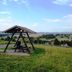 Pause bei Hirschhausen mit Weitblick