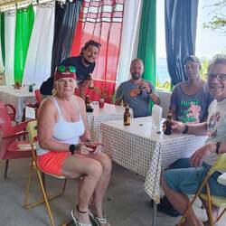 Mit Daniel, Rene und unserem Vermieter