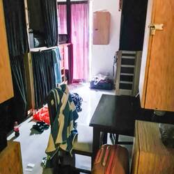 Nach Einfall der Chicas. Alles voll und unordentlich