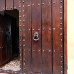 Street scenes around Old Havana.