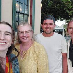 D Lisa und iri Tochter Charlotte.