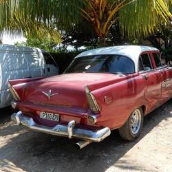A classic car at our lunch stop en route to Vinales.