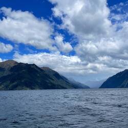 Sonniger Rückweg auf dem Lake Manapouri