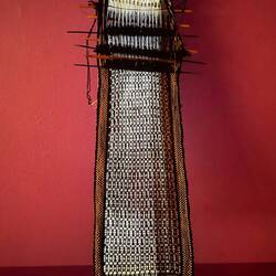 Gewebtes Tuch mit LED-Beleuchtung...kommt auf dem Foto nicht zur Geltung.