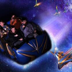 The new star attraction: GOTG Cosmic Rewind. Ryan scored group 45 on the virtual queue. Great ride