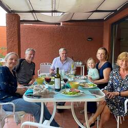 Schwiegertochter Claudia, Martin, Fernando, Marion mit Enkeltochter Emilia, Regine