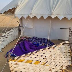 "there will be enough blankets!) - 2 decken bei ca 4 Grad kein Problem (sind jetzt krank haha)