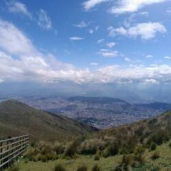 Uitzicht op Quito vanaf 4100 meter!