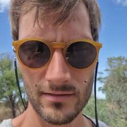 Typisch fürs Outback: Fliegen!