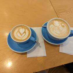 Sogar im Museumscafé gab guten Cappuccino 😉