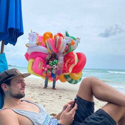 Strandverkäufer in Chaweng Beach