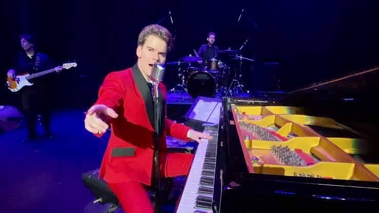 Jared Freiburg ... is the pianist/vocalist of the group. (Snipped from the web.)