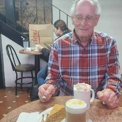 Eine Schokolade nach Art des Hauses mit Marshmallows