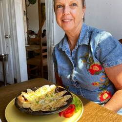 Machas con parmigiano - mit Parmesan überbackene Muscheln