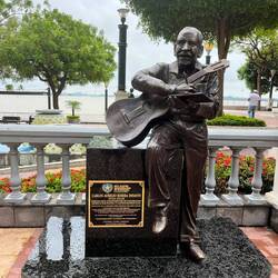 No lack of public art