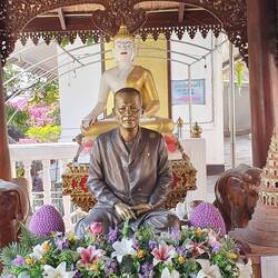 Leider konnten wir nicht erkennen, wer er ist