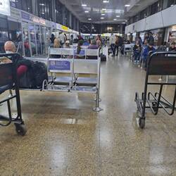 Nach langem suchen endlich am richtigen Terminal