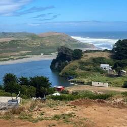 Im Hintergrund kann man die Verbindungsstelle erahnen (ist verdeckt).