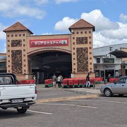Was für ein riesiger Supermarkt