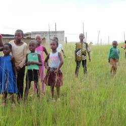 Der Rotelbus und auch wir sind immer eine Attraktion 😊