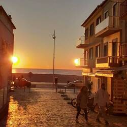 zwei Sonnen gibt es in Nazaré