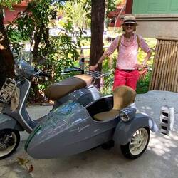 Sie will ihn doch wohl nicht gegen unseren roten Pfeil eintauschen?