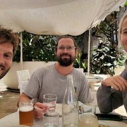 Köstliches Dinner mit Tyler