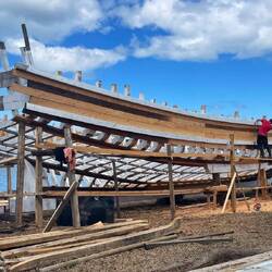 Abdichtung des Scfiffsrumpfes per Hand