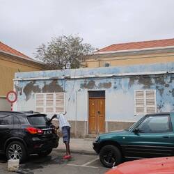 Auto putzen! Habe ich 3! Männer gesehen