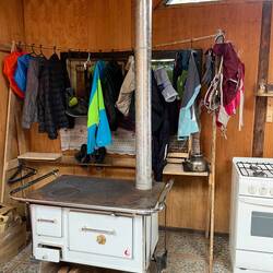 Hier trocknen wir unsere Kleidung.