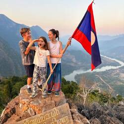 En haut, on oublie tout!